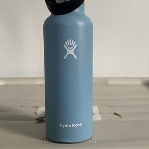 Hydro Flask Sky Blue Bottle